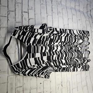 Black and White Geometric Top